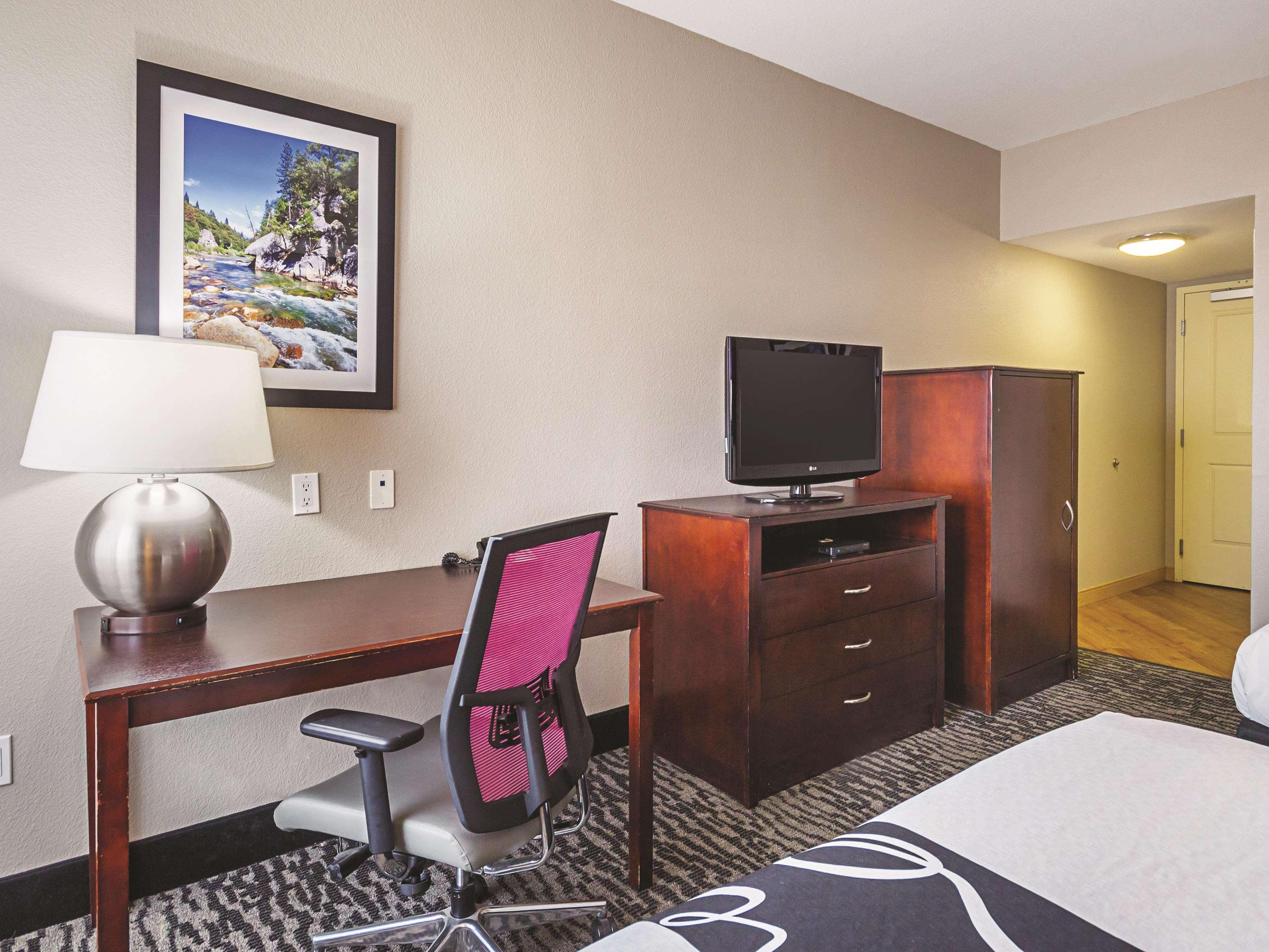La Quinta By Wyndham Fresno Northwest Hotell Exteriör bild